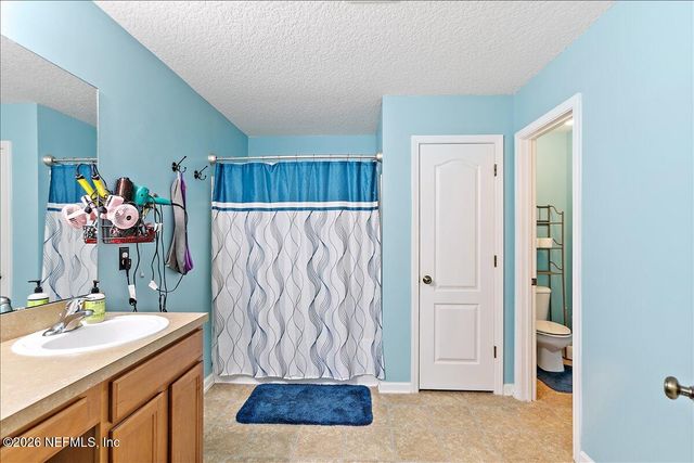 6439 SILK LEAF Lane, Jacksonville, FL 32244