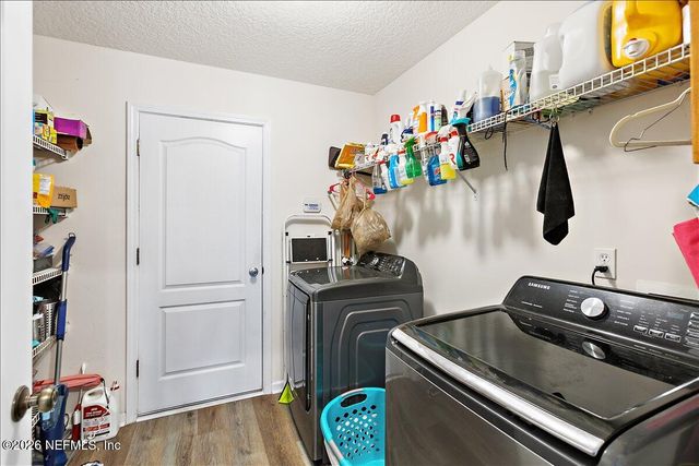 6439 SILK LEAF Lane, Jacksonville, FL 32244