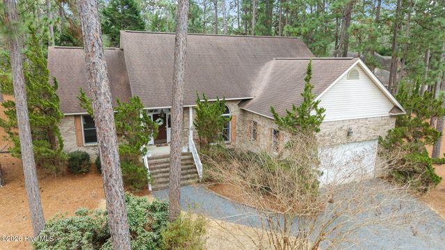 12 Chestnut Court, Pinehurst, NC 28374