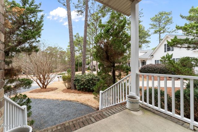 12 Chestnut Court, Pinehurst, NC 28374