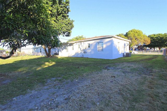 14340 Graves Drive, Miami, FL 33176