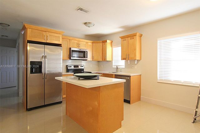 14340 Graves Drive, Miami, FL 33176