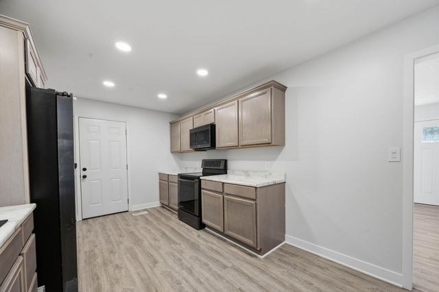 1715 N Joann St, Wichita, KS 67203
