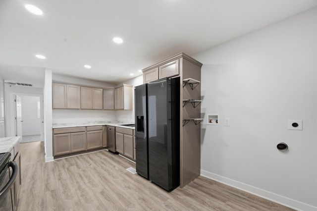 1715 N Joann St, Wichita, KS 67203
