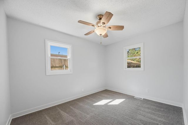 1715 N Joann St, Wichita, KS 67203