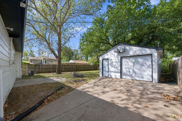1715 N Joann St, Wichita, KS 67203