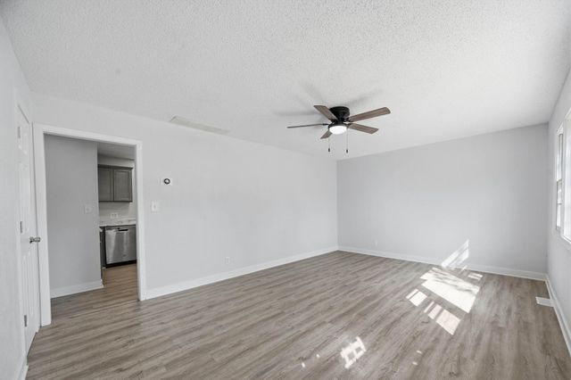 1715 N Joann St, Wichita, KS 67203