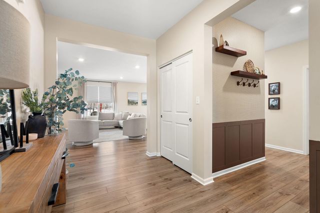 11664 Thomas Street, Winfield, IN 46307