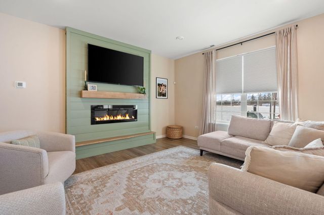 11664 Thomas Street, Winfield, IN 46307