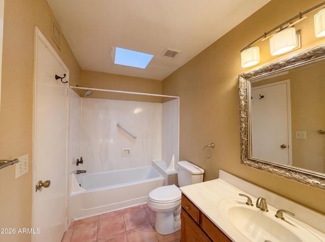 12346 S SHOSHONI Drive, Phoenix, AZ 85044