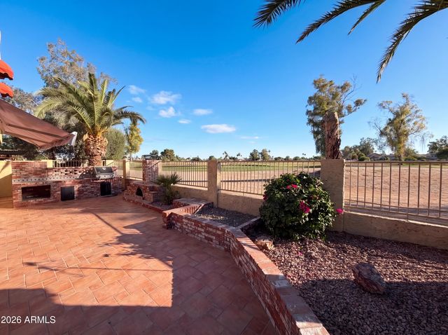 12346 S SHOSHONI Drive, Phoenix, AZ 85044