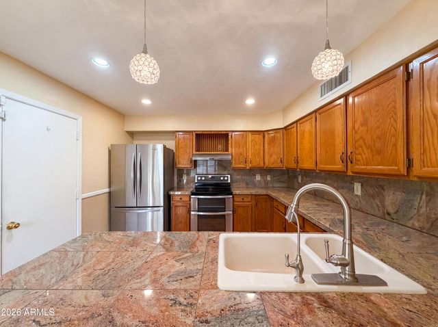 12346 S SHOSHONI Drive, Phoenix, AZ 85044