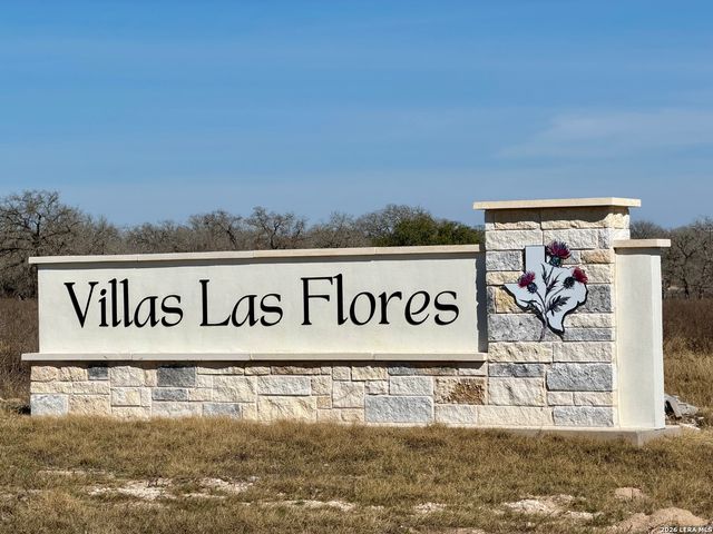 712 County Road 320, Floresville, TX 78114