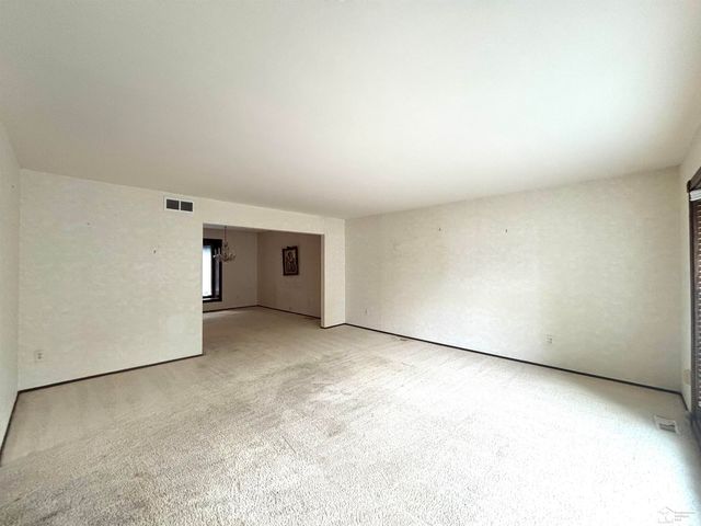 31180 N Park Drive, Farmington, MI 48331
