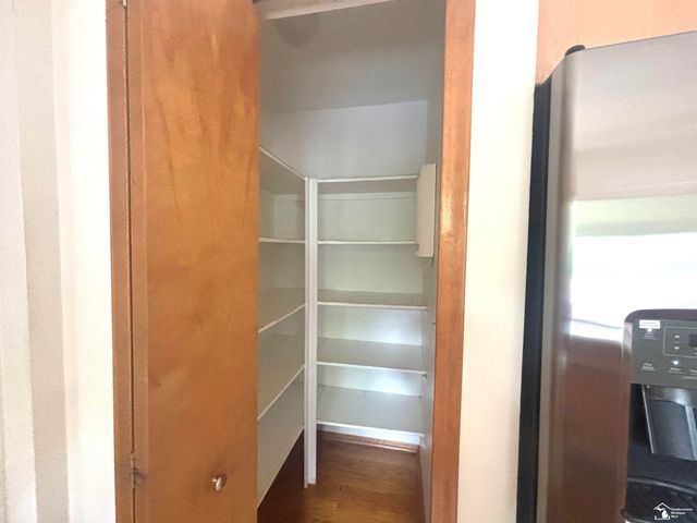 31180 N Park Drive, Farmington, MI 48331