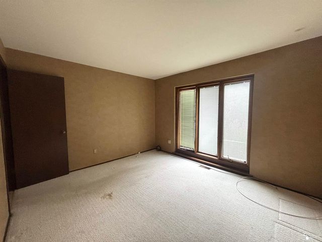 31180 N Park Drive, Farmington, MI 48331