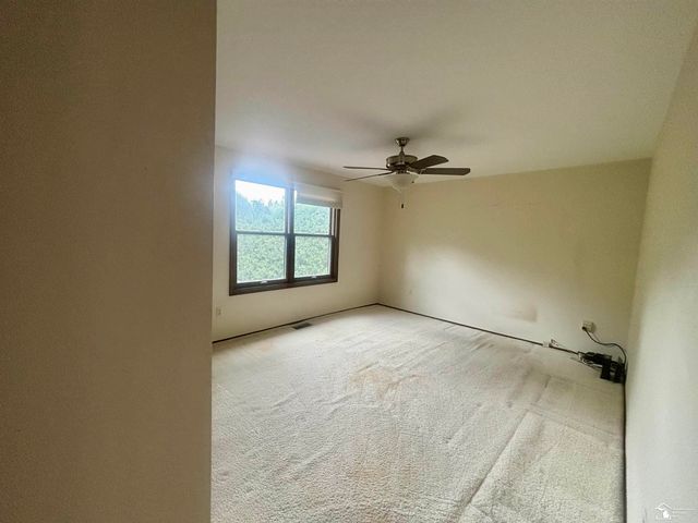 31180 N Park Drive, Farmington, MI 48331