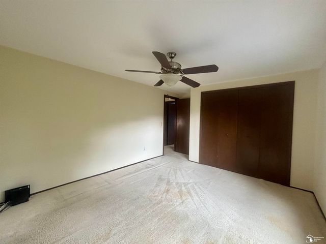 31180 N Park Drive, Farmington, MI 48331