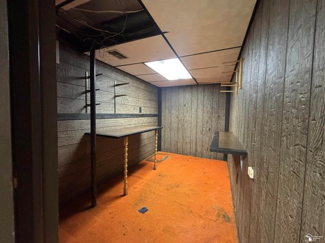 31180 N Park Drive, Farmington, MI 48331