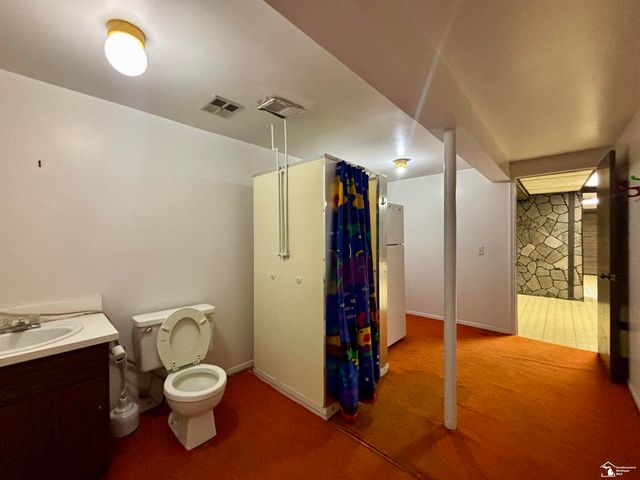 31180 N Park Drive, Farmington, MI 48331