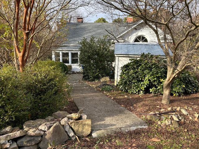 906 Old Lystra Road, Chapel Hill, NC 27517