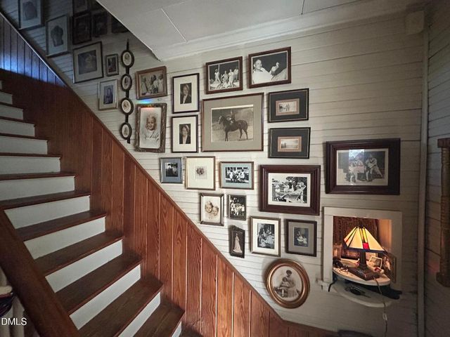 906 Old Lystra Road, Chapel Hill, NC 27517