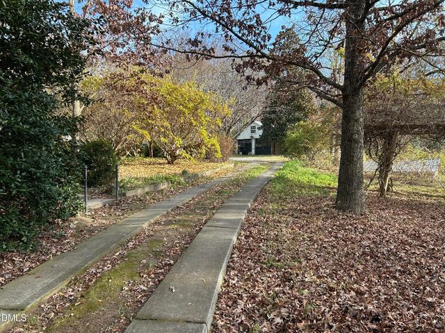 906 Old Lystra Road, Chapel Hill, NC 27517