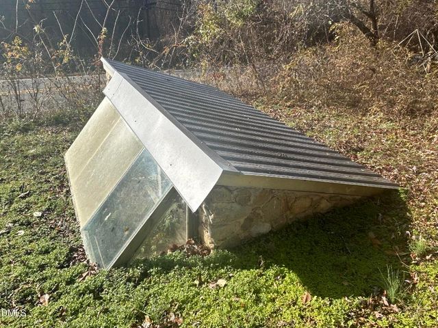 906 Old Lystra Road, Chapel Hill, NC 27517