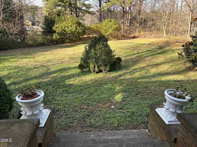 906 Old Lystra Road, Chapel Hill, NC 27517