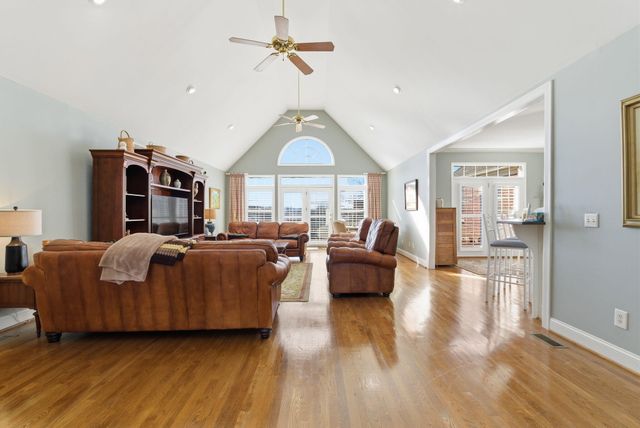 598 Harvest Lane, Harrodsburg, KY 40330