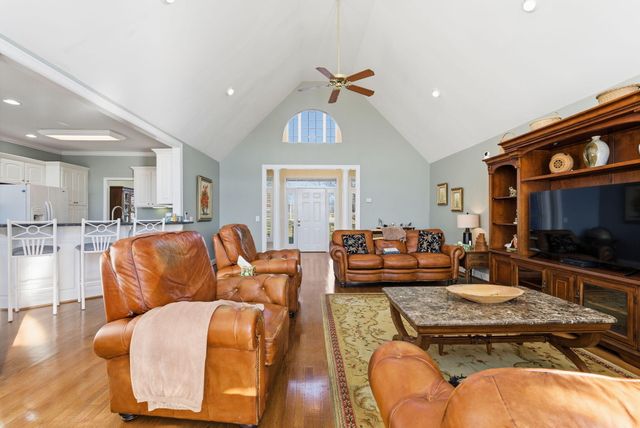 598 Harvest Lane, Harrodsburg, KY 40330