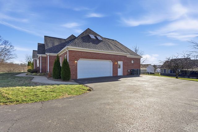 598 Harvest Lane, Harrodsburg, KY 40330