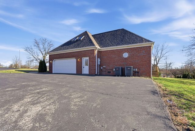 598 Harvest Lane, Harrodsburg, KY 40330