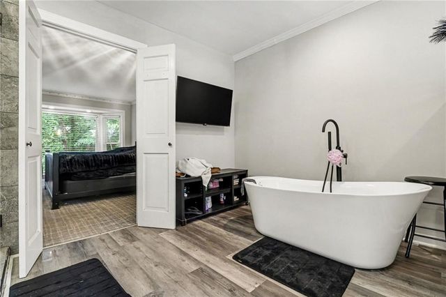 590 Valley Hall Drive, Atlanta, GA 30350