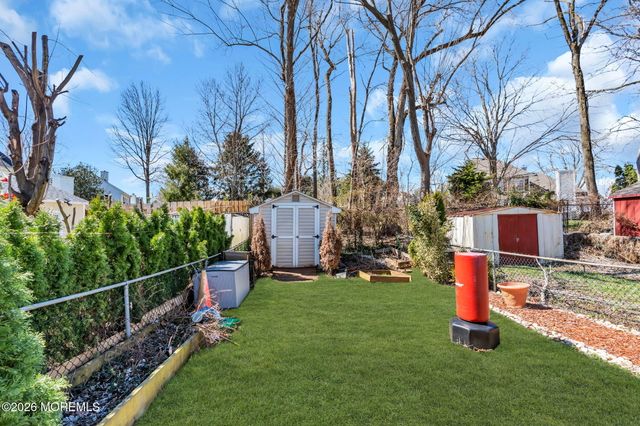 111 Barker Avenue, Shrewsbury Twp, NJ 07724