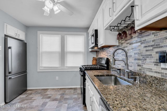 111 Barker Avenue, Shrewsbury Twp, NJ 07724