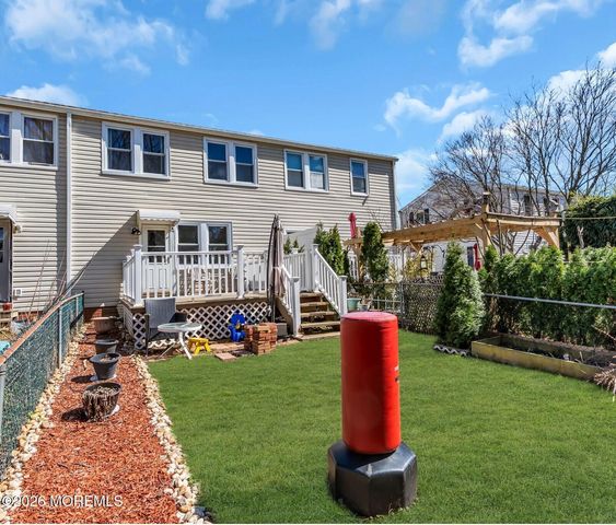 111 Barker Avenue, Shrewsbury Twp, NJ 07724