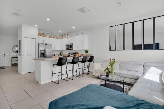 1469 SE 26th Ter, Homestead, FL 33035