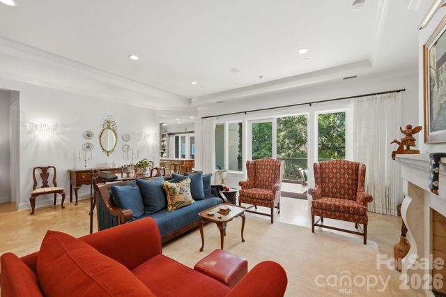 229 N Church Street 403, Charlotte, NC 28202
