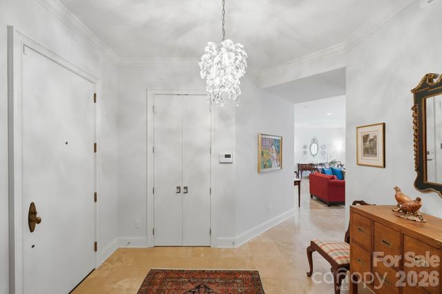 229 N Church Street 403, Charlotte, NC 28202