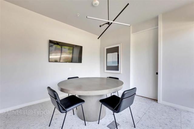 800 Embassy DR 431, Austin, TX 78702