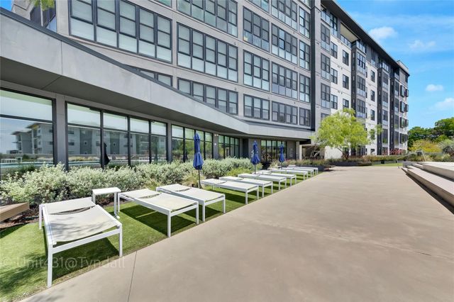 800 Embassy DR 431, Austin, TX 78702