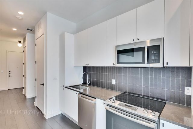 800 Embassy DR 431, Austin, TX 78702