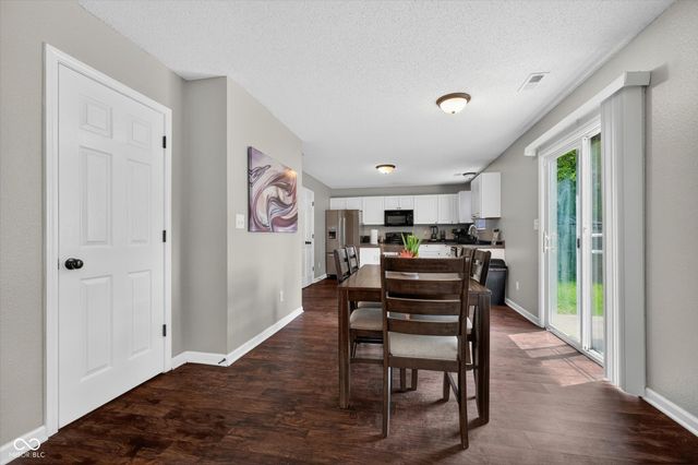 9941 Comb Run Court, Avon, IN 46123