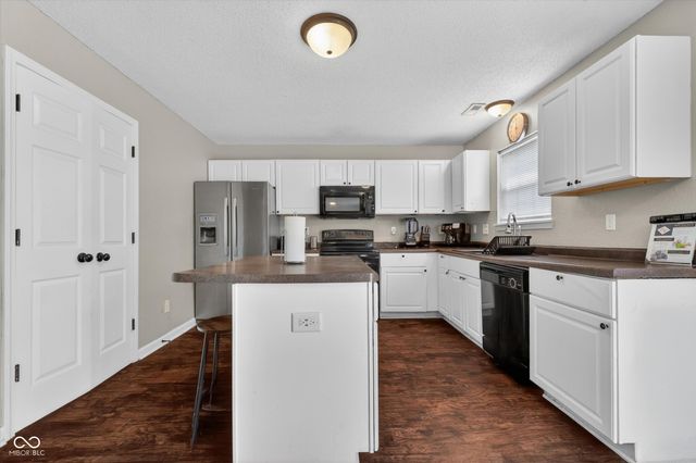 9941 Comb Run Court, Avon, IN 46123