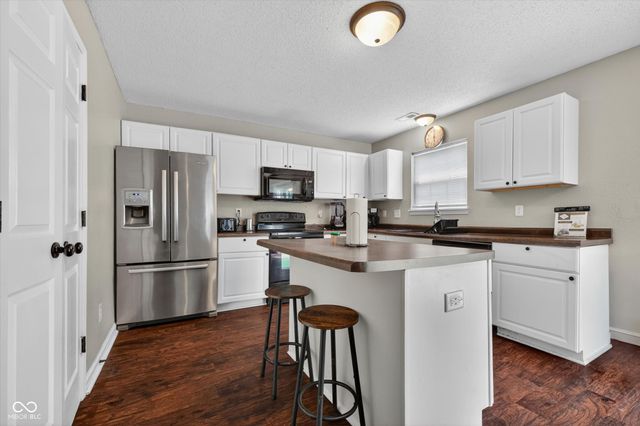9941 Comb Run Court, Avon, IN 46123