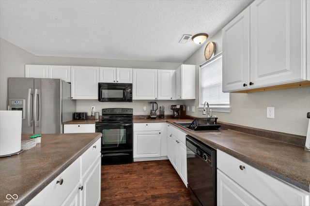 9941 Comb Run Court, Avon, IN 46123