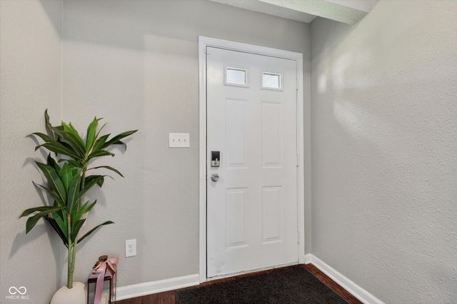 9941 Comb Run Court, Avon, IN 46123