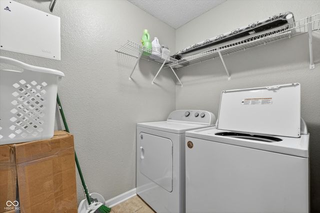 9941 Comb Run Court, Avon, IN 46123