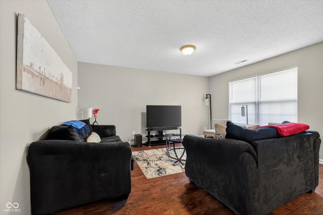 9941 Comb Run Court, Avon, IN 46123